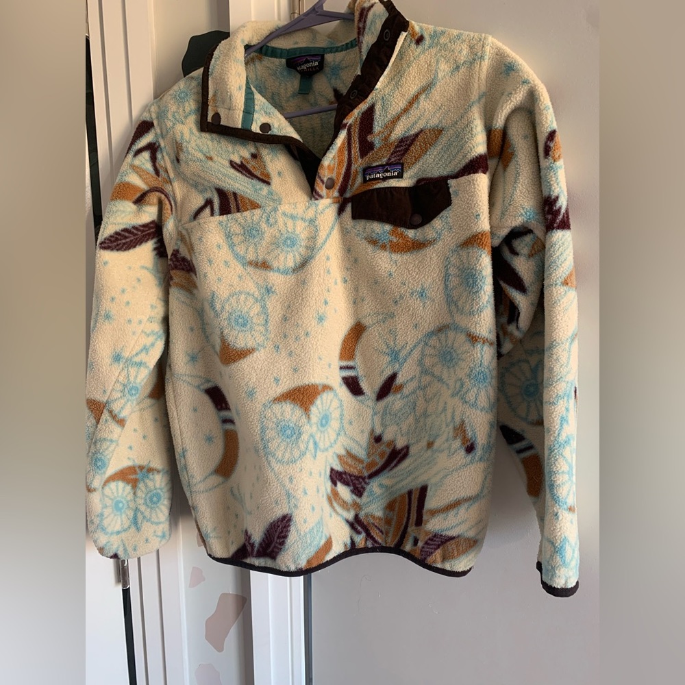Women’s Patagonia Fleece Leaf Print